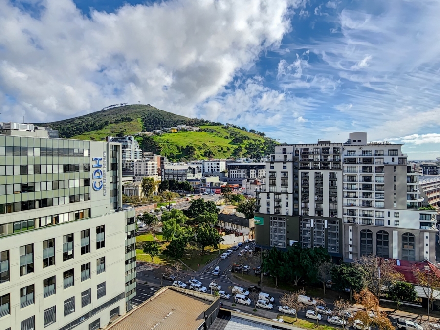  Bedroom Property for Sale in Cape Town City Centre Western Cape